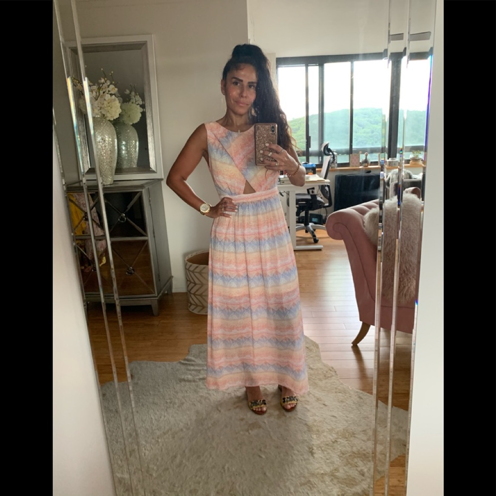 🔥🔥Brand New w/Tags Forever 21 Maxi Dress😍😍
